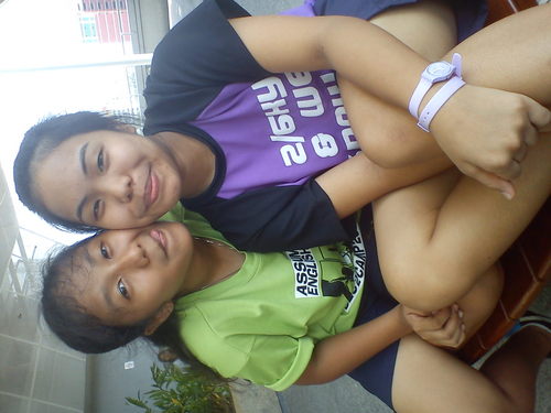 Im Shahidah,average Singaporean girl.15 this year.I LOVE LOVE Blue!