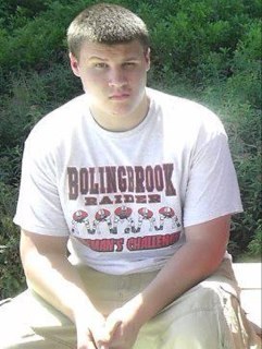 booty__hunter's profile picture. i play football workout chill with people and work on cars