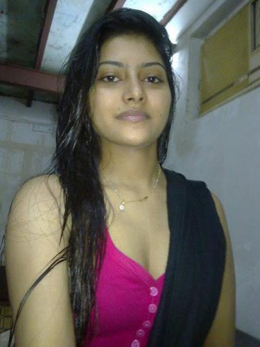 Passionate about my life, In love with my family and a proud indian. If you love life...life will love back