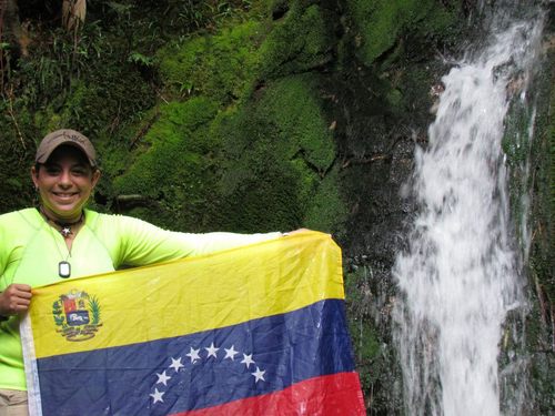 AngieYIAlvarez's profile picture. 