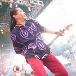 沖縄出身のギターリスト&ミュージシャン。
Rock、Jazz Fusion、Bluesなどをプレイ。ヨロシク❗️