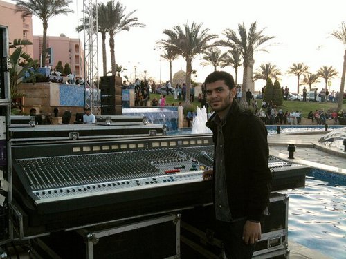 NeoAmaar's profile picture. ‏‏‏الإسم فولان الفولاني
السن ما إنتي عارفه
عنواني حضنك ومكاني
الدين مؤمن بالله