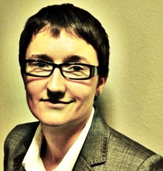 doctoral candidate in legal informatics, writing on Legal information as a tool, teaching in law and IT, interested in gadgets - also on @cs@iinek.info