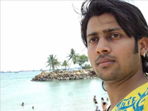 I am a fun loving guy and love to spend quality time with my friends...... happy to make new friends who so ever is interested........ so you all are welcomed..