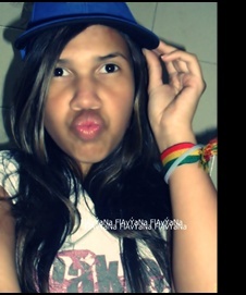 E se eu pudesse fazer um pedidio , eu não pediria nada material , não pediria fama , não pediria beleza , não pediria nem um real . (H*,, {♫♪}