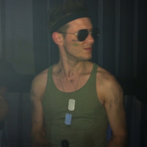 santosfowler's profile picture. Fabulous... but aren't we all?