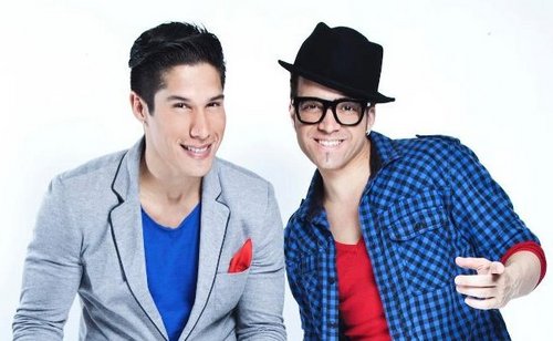 Club de Fans de Chino y Nacho en Lima Peru somos un grupo de chicas que amamos la musica del DUO SUPREMO .. Siguenos si los amas como nosotras!