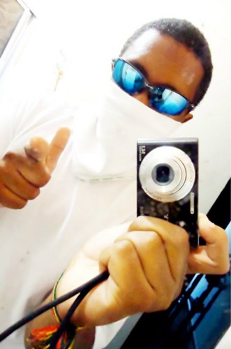 Só te ama de verdade aquele que nunca te esquece. E o resto, hum, hum é mó blef.