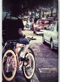 r_one's profile picture. Le bourreau porte généralement un masque : Celui de la justice... Stanislaw Jerzy