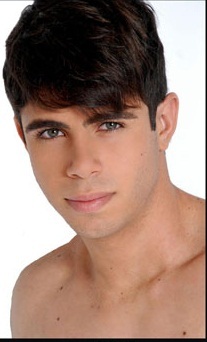 19 anos,Modelo,Estudante de Ed.Fisica na UFPE,Solteiro,Torcedor Nato do Santa Cruz,Ciumento,Sincero,Legal! Quer Saber Mais ? Segue!