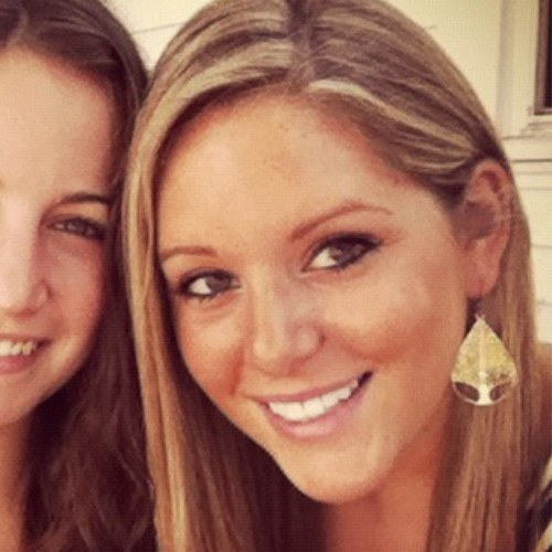 ChelsTharp's profile picture. 