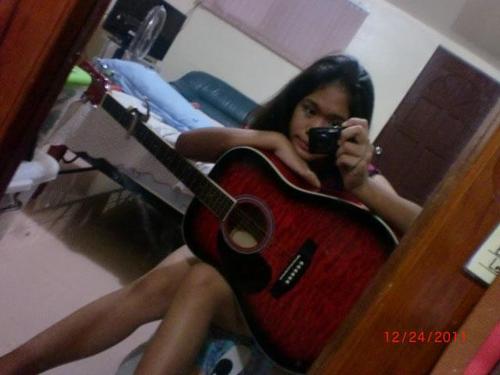 ZacheaLea's profile picture. I'm a meek person. I'm actually in a band. I play the piano, and I sing too! If you follow, thank you! XD