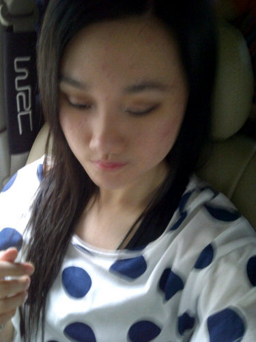 I'm staff at de'Bank now ..I'm fan of Hyunbin^^and many Korea idol ..yg mau difollback mention sy yah^^
