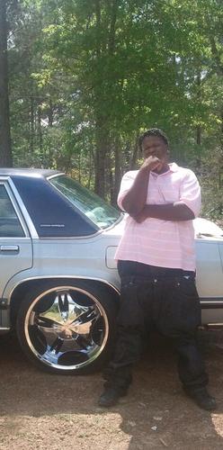 leverette_b's profile picture. On mii solo shiit..siingle....but iim just coolin...fwm..