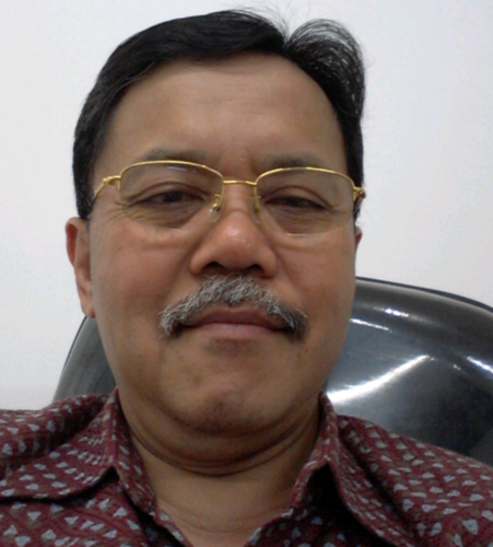 Peneliti bidang pertanian, pemerhati bidang sosial dan keagamaan, S1 Unpad, S2 IPB dan S3 University of Nebraska USA.