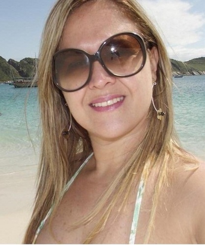 monnyca31's profile picture. ''Não ligo que me olhem da cabeça aos pés..porque nunca farão minha cabeça e nunca chegarão aos meus pés.''