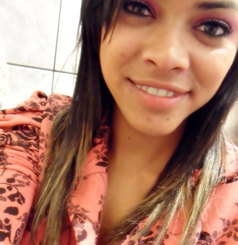 Por mais que tente você não consegue ignorar a quem ama , quando o coração se revela contra a razão o amor fica acima de tudo mesmo que você tenha um ou mil mtv
