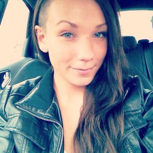 karolinekk3's profile picture. you can call me al