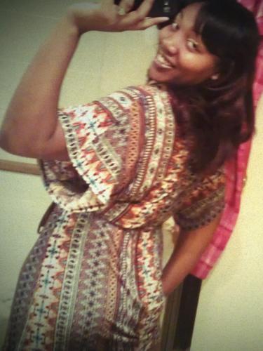 Tweet_Mi_Ass's profile picture. living life to the fullest.... middle finger to the bullshit!!!