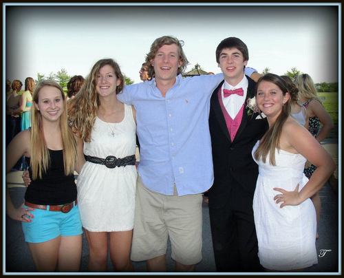 chlomassoni's profile picture. If I could do it again you know I'd do it the same