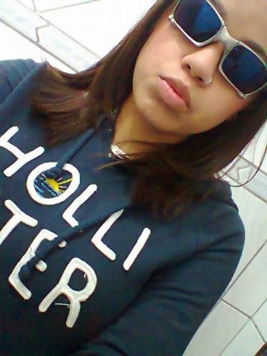Não sou a melhor pessoa para te dizer o que fazer e o que não fazer. Não sou a melhor pessoa para te dizer qual caminho tu vai desistir ou tenta.