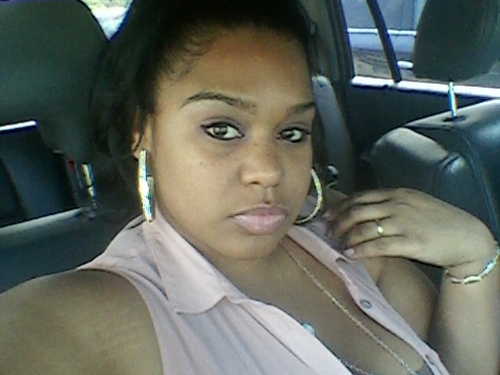 mixedbarbie22's profile picture. 