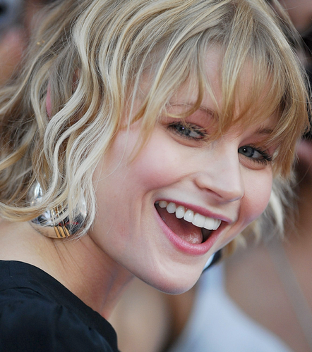 BelleOUAT's profile picture. Wake Me Up Inside..Call My Name And Save Me From The Dark..[OUATRP]