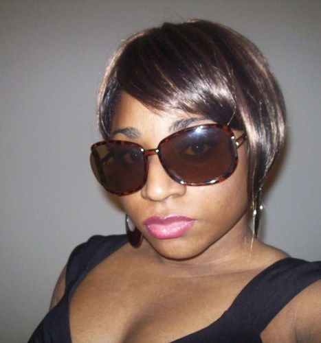 I'm an artist, teacher, researcher, daughter, sister, friend. Music and pop culture lover. (Oh yea, I'm a proud MJ fan!)