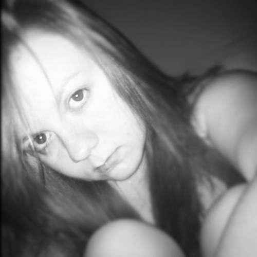 AXEM11's profile picture. Small town, brown eyed girl...