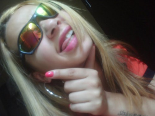 PODE FALAR BEEIN PODE FALAR MAL MAAIIS LEMBRA OÕ NOME DA MELHOÕR DOÕ
BAILEÊ ♪♫ Prazer Kaaah ziikaa do mlk bom kk