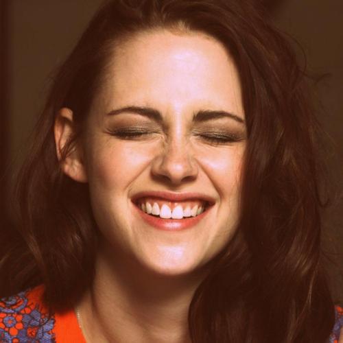 o sorriso mais lindo do que o da kristen ainda está pra existe, pqp.