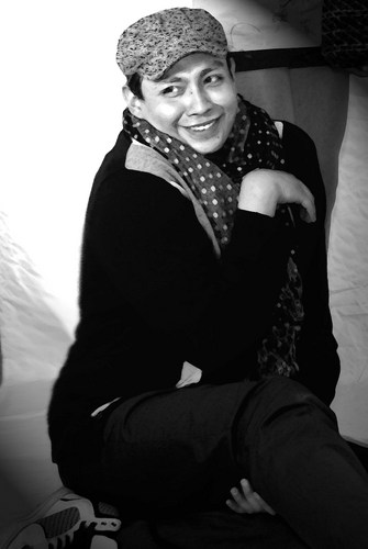 GusGarciaFshn's profile picture. DiseñadorDeModas en Bolivia.FashionDesigner located in Bolivia. Who unwinds @simple things like color,music,etc.