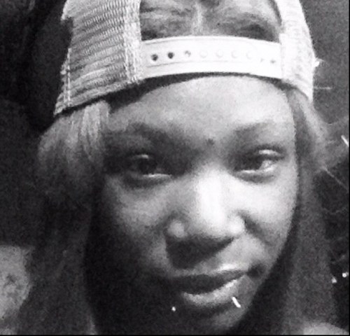 KiekieBrown's profile picture. I BREATH  IN THAT Ovo nd THT XO.  YOLO #teamLOON. DNT follow if yu gnna unfollow