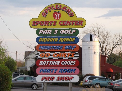 9 Cage Baseball / Softball Facility