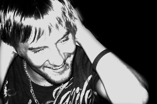 BeYouTubeFamous's profile picture. How to be famous.  YouTube famous.  Tumblr famous.  Twitter famous.  The tips and tricks you NEED to know.
#TeamFollowBack @TeamFollowWacky