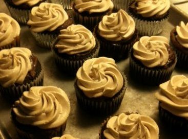 MakeMeaCupcake's profile picture. Custom cupcakes created from your personality profile!