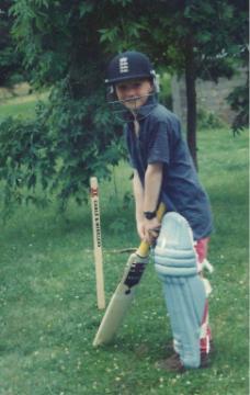 hugosnape's profile picture. 