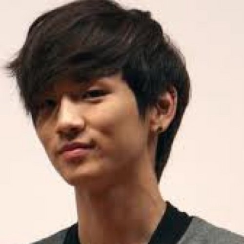 kaknoz's profile picture. 