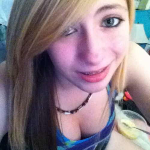 Follow my instagram(: @iwillalwayloveyou5683