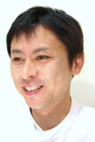 院長　張賢二が開院、江東区富岡にある芳仁皮膚科医院（美容皮膚科、皮膚科、内科）で働く、２０代～４０代の看護師・受付スタッフによるつぶやき。本気で年齢不詳を狙う！美容オタクな女性集団です。院長やスタッフの日常から、スタッフだけが知る【裏】美容治療の他、都内ではありえない！お得キャンペーン情報もつぶやいていきます♪