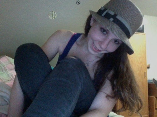 hheyyiittsskay's profile picture. You only live once, but if you do it right, once is enough