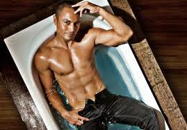 DerekGean's profile picture. The Official Twitter Account of model Derek Gean