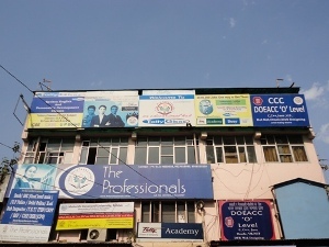 An educational hub..

In dis institute all types of education is provided (IT, Accounts, Coaching, Universities Courses, Competition)