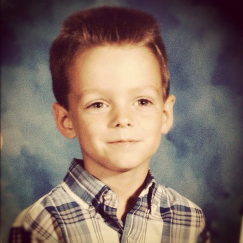 dwshifflett's profile picture. I was born during a blizzard in a hospital with no power. I also play bass.