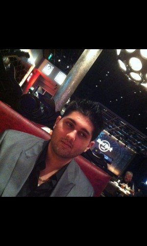 Jonathan_813's profile picture. u dont use twitter anymore