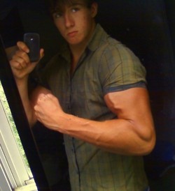 cockin_tiga's profile picture. 24 - bi - dtf ;)