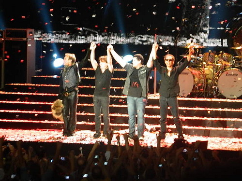 All Van Halen quotes 24/7 on twitter! try to rt