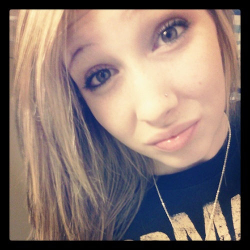 im that kind of girl that dosnt give a fuck,  partys hard & lives life to the fullest & when things get bad i smile my way through it. YOLO;*