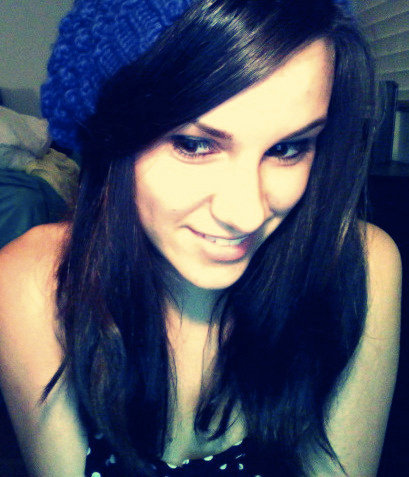 whimsyandmod's profile picture. A fashion school graduate, blogging my way through my first year in the real world.