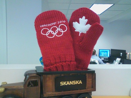 dcalleygato's profile picture. Displaced Canuck in DC; respect ✊.